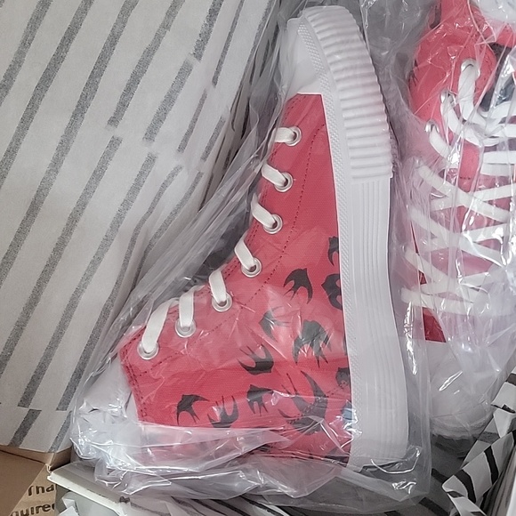 MCQ By Alexander McQueen Swarm Swallow Vulcanized High Top unisex NEW AUTHENTIC - Picture 15 of 15